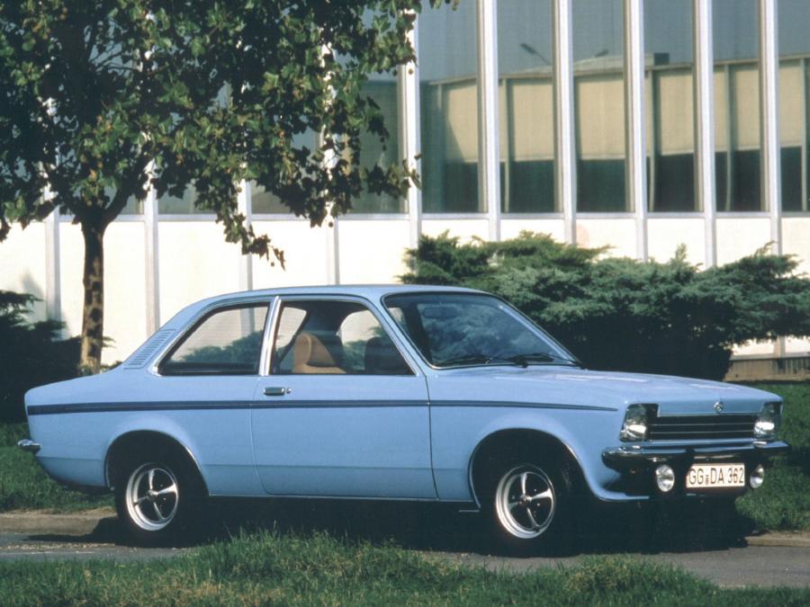  Opel Kadett 2-Door 1977 года  (фото 7 из 9)